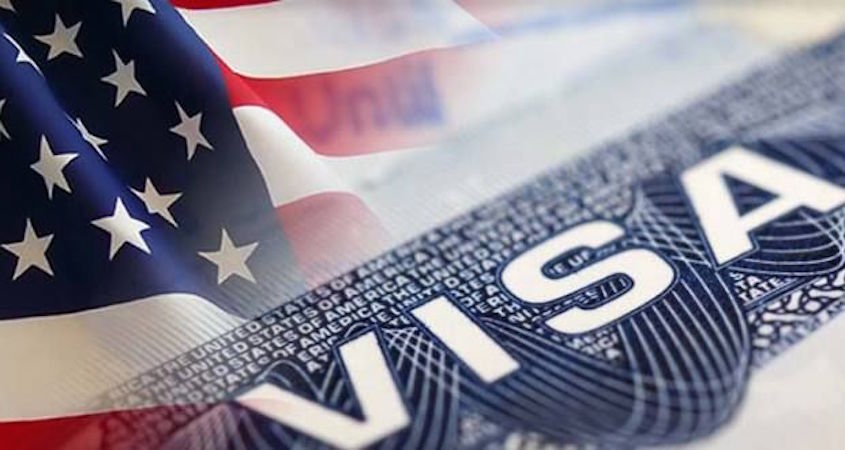  Les demandeurs de visa pour  les États-Unis doivent communiquer leur compte Facebook