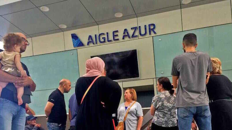  Aigle Azur : 11 000 passagers bloqués en Algérie