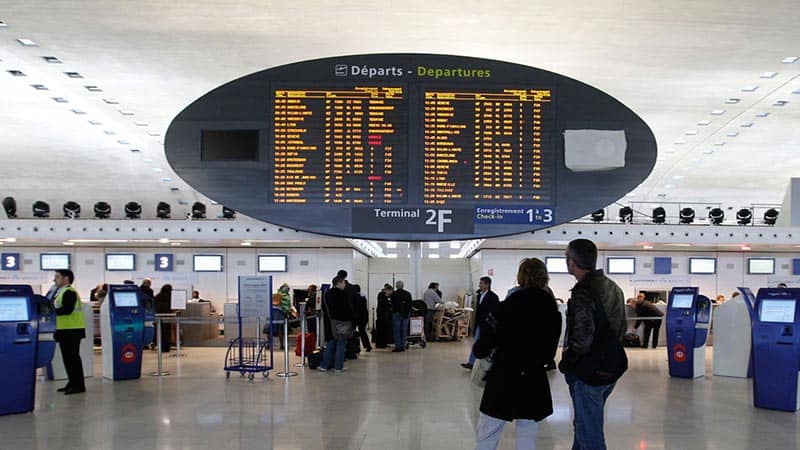  Paris Aéroport: Le trafic en baisse de 82,7% en février