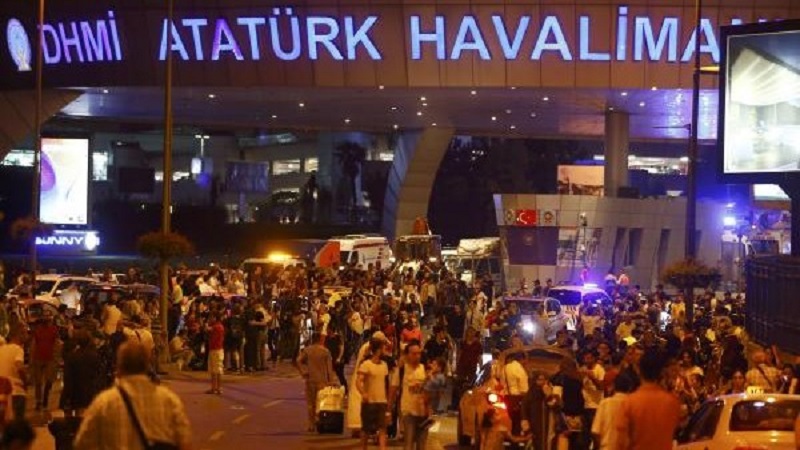  Plus de 1000 algériens toujours bloqués à l’aéroport d’Istanbul