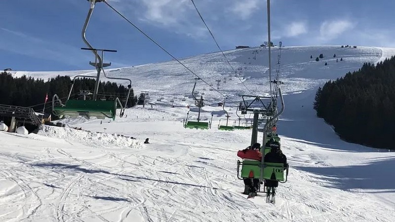  Suisse: Des touristes en quarantaine dans une station de ski s’enfuient