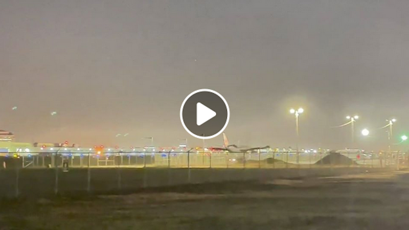  Vidéo: Atterrissage d’un avion d’Air Algérie à l’aéroport d’Alger