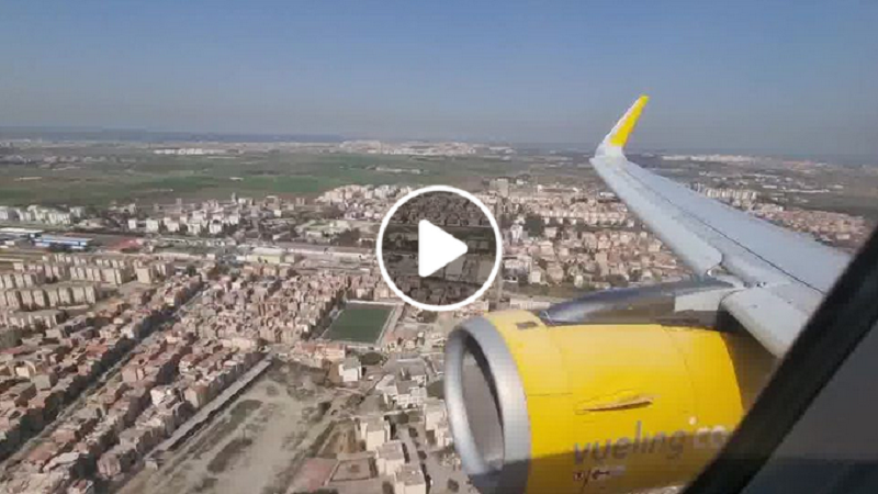  Atterrissage d’un avion de Vueling à l’aéroport d’Alger