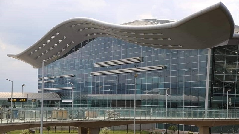  Aéroport d’Alger: Une nouvelle piste d’atterrissage inaugurée