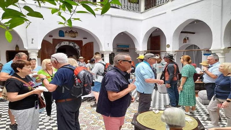  Un groupe de 200 touristes étrangers arrive à Alger