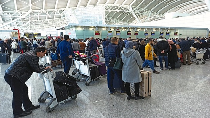  Voyages: Appel à réduire le temps d’attente dans les aéroports