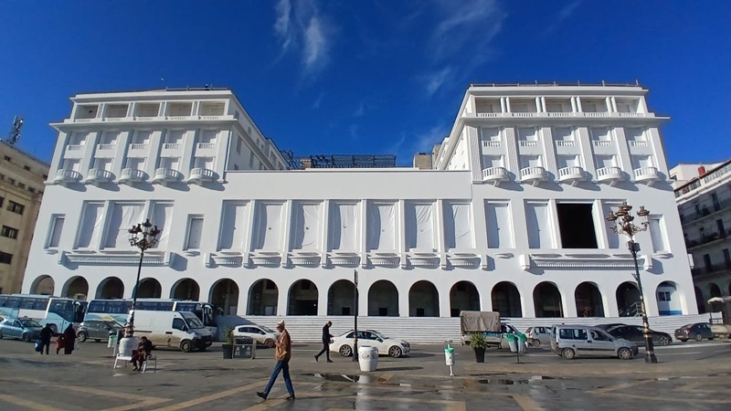  Hôtel Essafir: la ministre du Tourisme exige une accélération immédiate des travaux