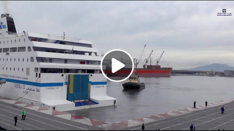  Algérie Ferries: Le navire Tassili 2 accoste au port de Skikda