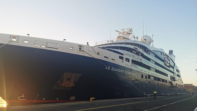  Annaba : Un navire de croisière accoste avec plus de 100 touristes étrangers