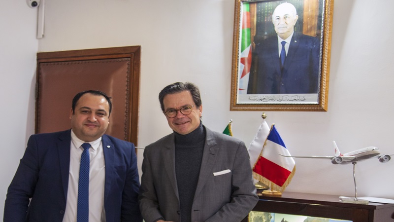  Le PDG d’Air Algérie rencontre l’ambassadeur de France en Algérie